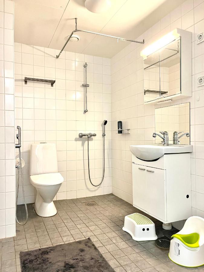 Guest Apartment With View And Terrace, Vuosaari, Helsinki, Self Check-In Buitenkant foto
