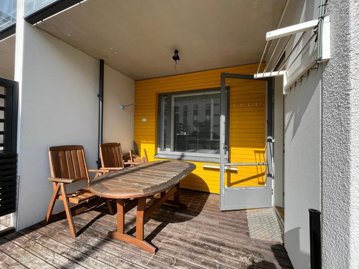 Guest Apartment With View And Terrace, Vuosaari, Helsinki, Self Check-In Buitenkant foto